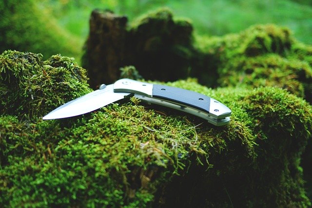 survival knife - survival kit list